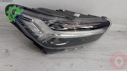 Volvo XC40 Far çıkma parça