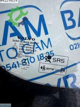 Volvo XC90 Ön Cam çıkma parça