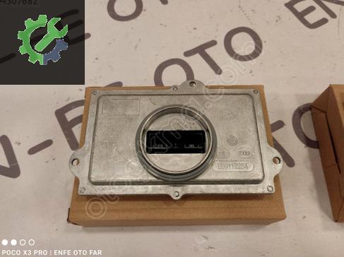 VOLVO XC90 2015-2018 ORJİNAL LED FAR BEYNİ 31468411 90112651 1