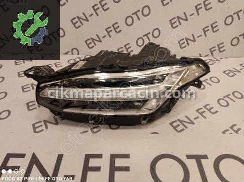 Volvo XC90 Sol Ön Far çıkma parça