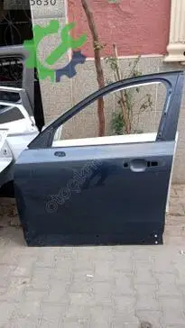 Volvo XC90 Sol Ön Kapı çıkma parça