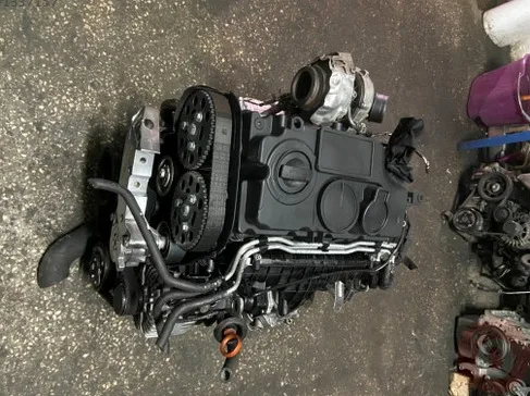 Volkswagen Passat Silindir Kapak BKPBKDBNM çıkma parça