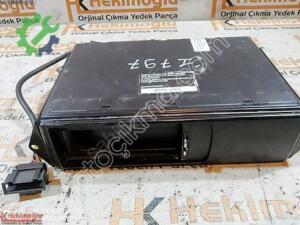 VW Audi , Seat , Skoda CD Changer Panasonic 1J6 035 111 CX