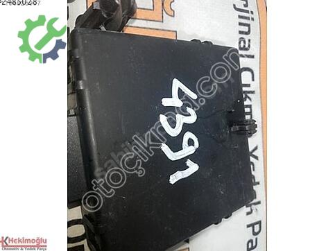 Skoda 135 3Q0959435C çıkma parça