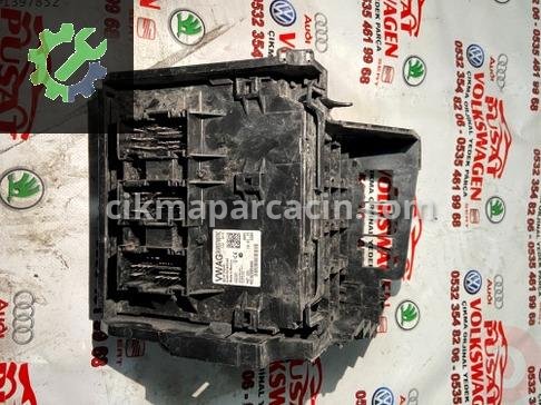 Volkswagen Jetta Konfor Beyni çıkma parça