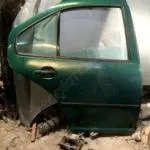 VW Bora için Sağ Arka Kapı – Hatasız ve Dolu