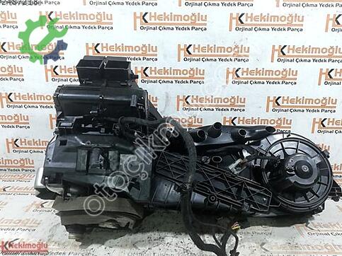 Mazda 121 820308 çıkma parça
