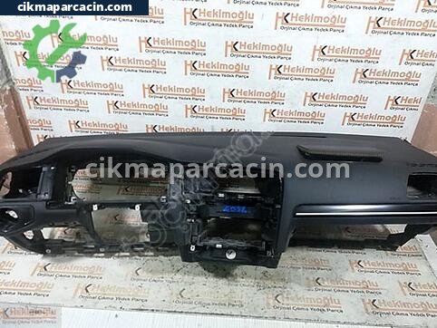 Volkswagen Golf Torpido çıkma parça