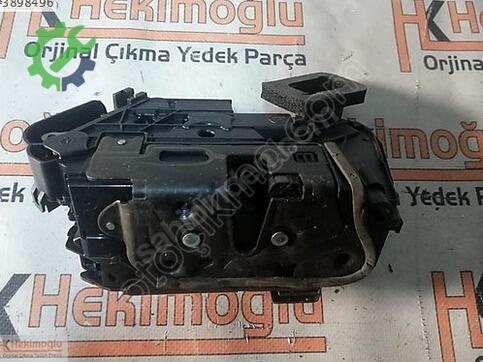 Volkswagen Golf 5K1837016D çıkma parça