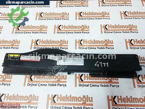 Volkswagen Golf Ön Panel çıkma parça