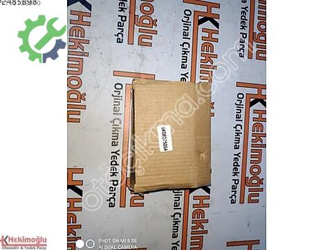 Volkswagen Golf 5K0827505A çıkma parça