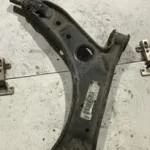 VW Golf5 Sol Ön Salıncak Orjinal Parça – 1K0407853E