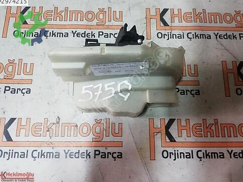 Mazda 3 3D1837015AB çıkma parça