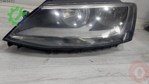 Volkswagen Jetta Far çıkma parça