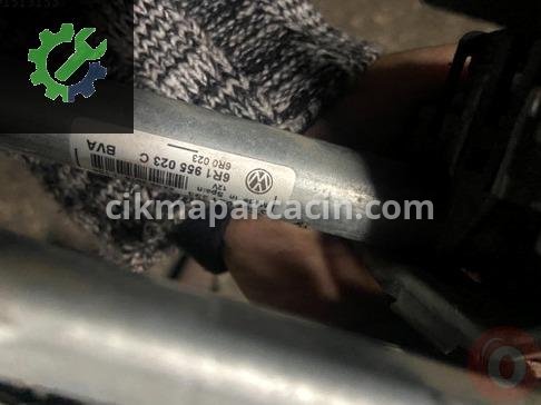Volkswagen Polo Silecek Kolu 6R1 955 023 C çıkma parça
