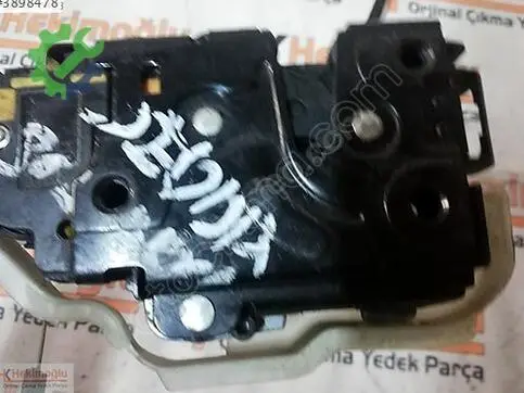 Volkswagen Jetta Sol Arka Kapı Kilidi çıkma parça