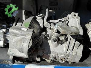 VW PASSAT B6 BENZİNLİ 6İLERİ ÇIKMA MANUEL ŞANZIMAN GXV KODLU