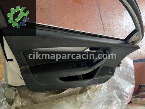 Volkswagen Passat Sol Kapı çıkma parça