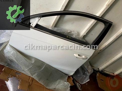 Volkswagen Passat Sol Kapı çıkma parça