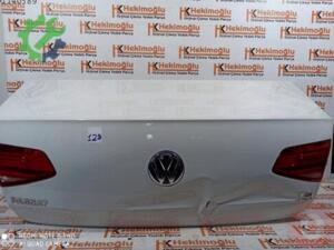 VW PASSAT B8 BAGAJ KAPAĞI  BAGAJ KAPUTU BEYAZ HASARLI