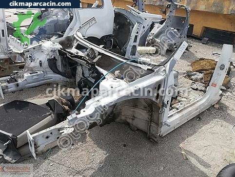 Volkswagen Passat Marşpiyel çıkma parça