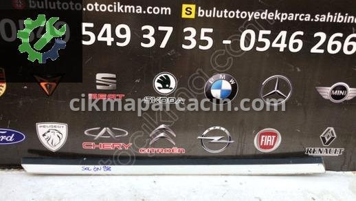 Volkswagen Passat Kapı Çıtası çıkma parça
