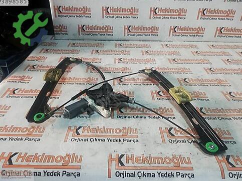 Volkswagen Passat 5Q4959802B çıkma parça