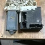 VW Passat CC Sağ Ön Cam Motoru – Parça No: 3C0959792C