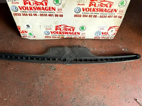 Volkswagen Polo Ön Cam Izgarası çıkma parça