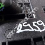 VW Tiguan 09-16 Passat Jetta Akü Alt Plastik Parçası 1K0