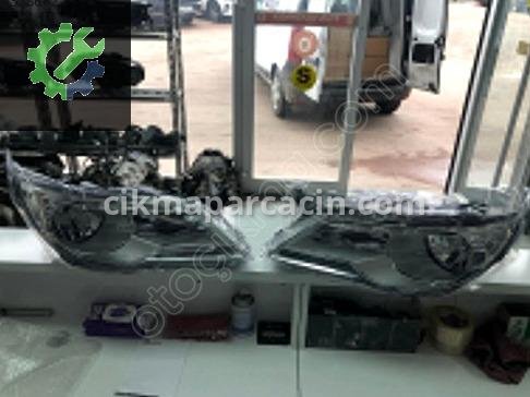 Volkswagen Tiguan Sağ Ön Far çıkma parça