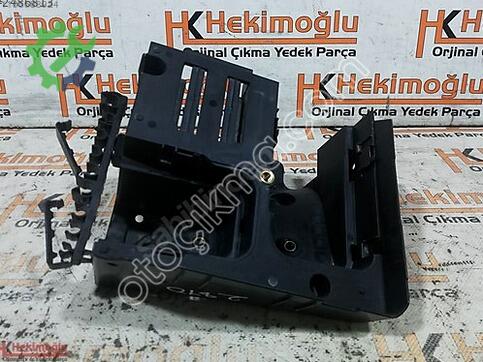 Volkswagen Jetta Sigorta Kutusu 1K090 çıkma parça