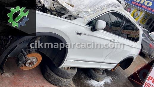 Volkswagen Tiguan Silecek Motoru 5NB 955 119 çıkma parça