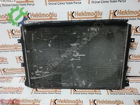 Volkswagen Tiguan Motor Su Radyatörü 5N0121253L çıkma parça