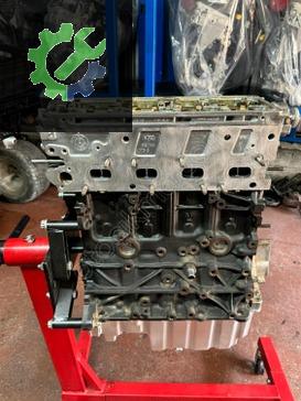 2014 Volkswagen Transporter Motor Takozu Çıkma Parça Ankara