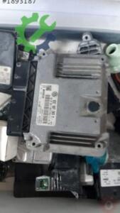 Volkswagen Passat 2009-2022 Çıkma Motor Beyni 03C907309