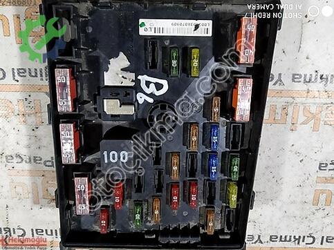 Audi 200 Serisi çıkma parça