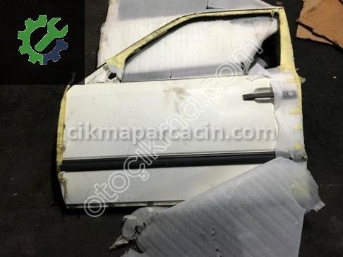 Mercedes-Benz 240 Sağ Ön Kapı çıkma parça