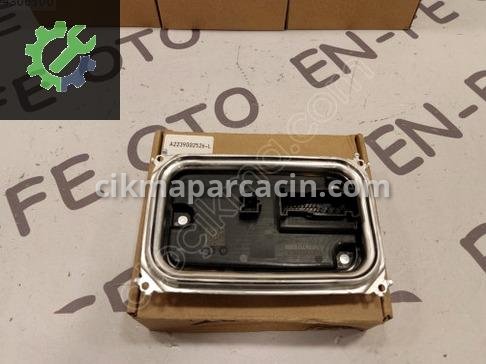Mercedes-Benz E Serisi Far Beyni 2239002526 çıkma parça