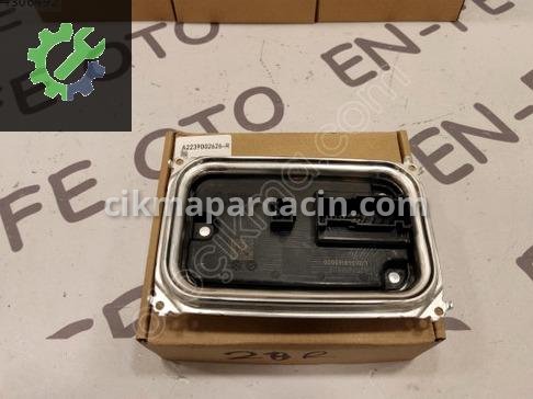 Mercedes-Benz E Serisi Far Beyni 2239002626 çıkma parça