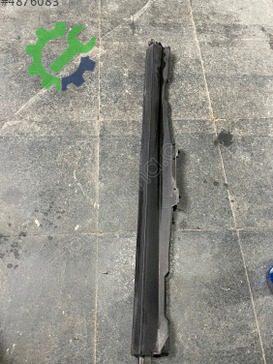 Renault Master Radyatör Ayağı 214760020R çıkma parça