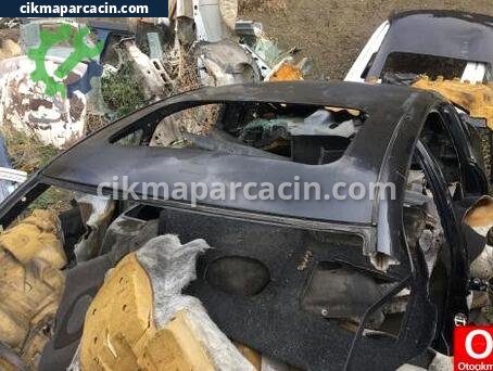 Volkswagen Passat Tavan çıkma parça