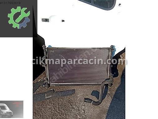 Volkswagen Transporter Radyatör çıkma parça