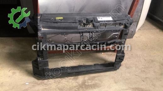Volkswagen Polo Ön Panel çıkma parça
