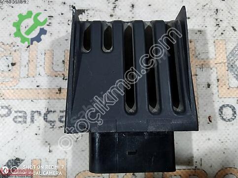Audi 100 Serisi 3Q0906121B çıkma parça