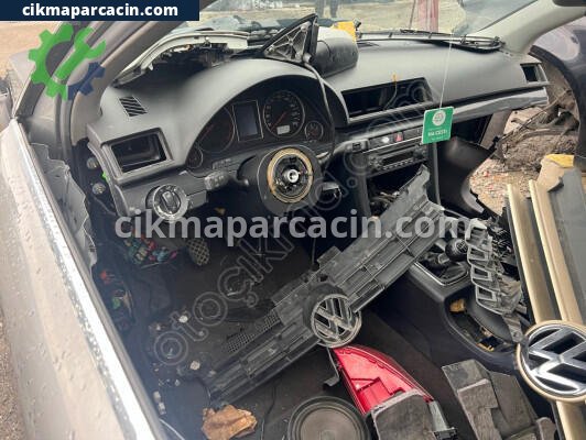 Audi A4 Torpido çıkma parça