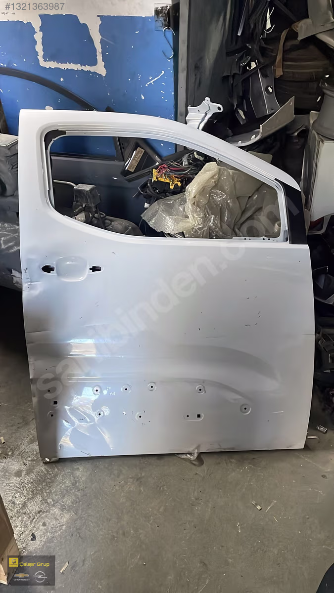 Opel Combo Sağ Ön Kapı çıkma parça