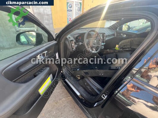 Volvo XC40 Havalandırma Izgaraları çıkma parça