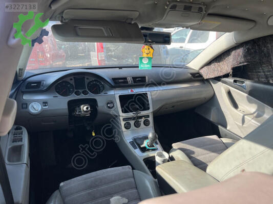 Volkswagen Passat Far çıkma parça
