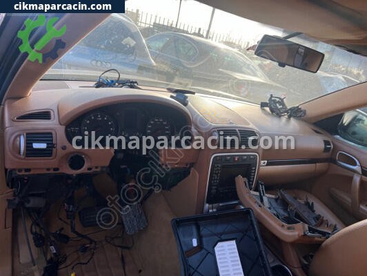 Porsche Cayenne Torpido çıkma parça